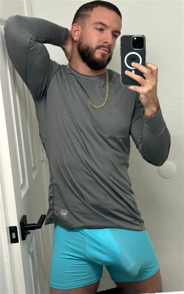 andy paynter add Public Man Bulge photo