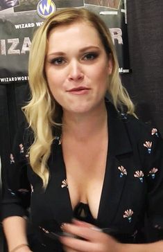 brian hugill add Eliza Taylor Sexy photo