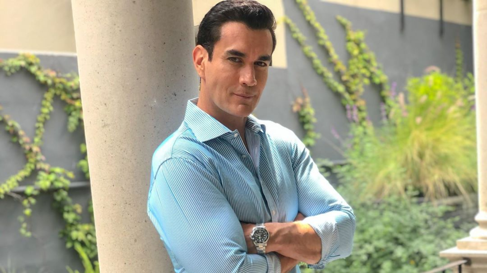 debbie hyman add David Zepeda Mastubandose photo