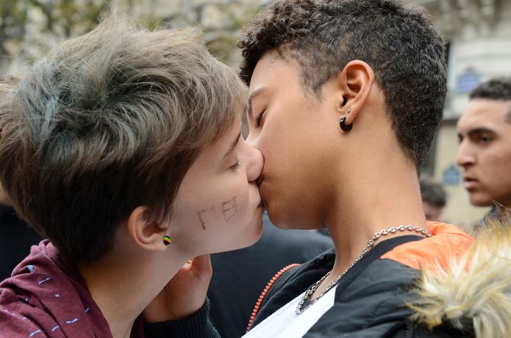 cheryl chevalier add Cute Twinks Kissing photo