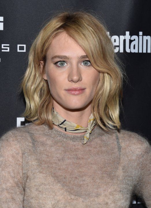 Mackenzie Davis Sexy 15362