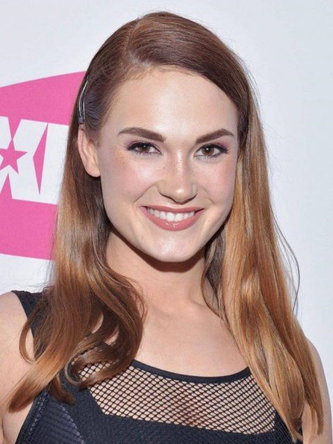 devon lawrence add Siri Dahl Pink Hair photo