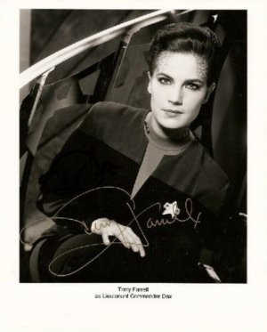 Terry Farrell Sexy 11082