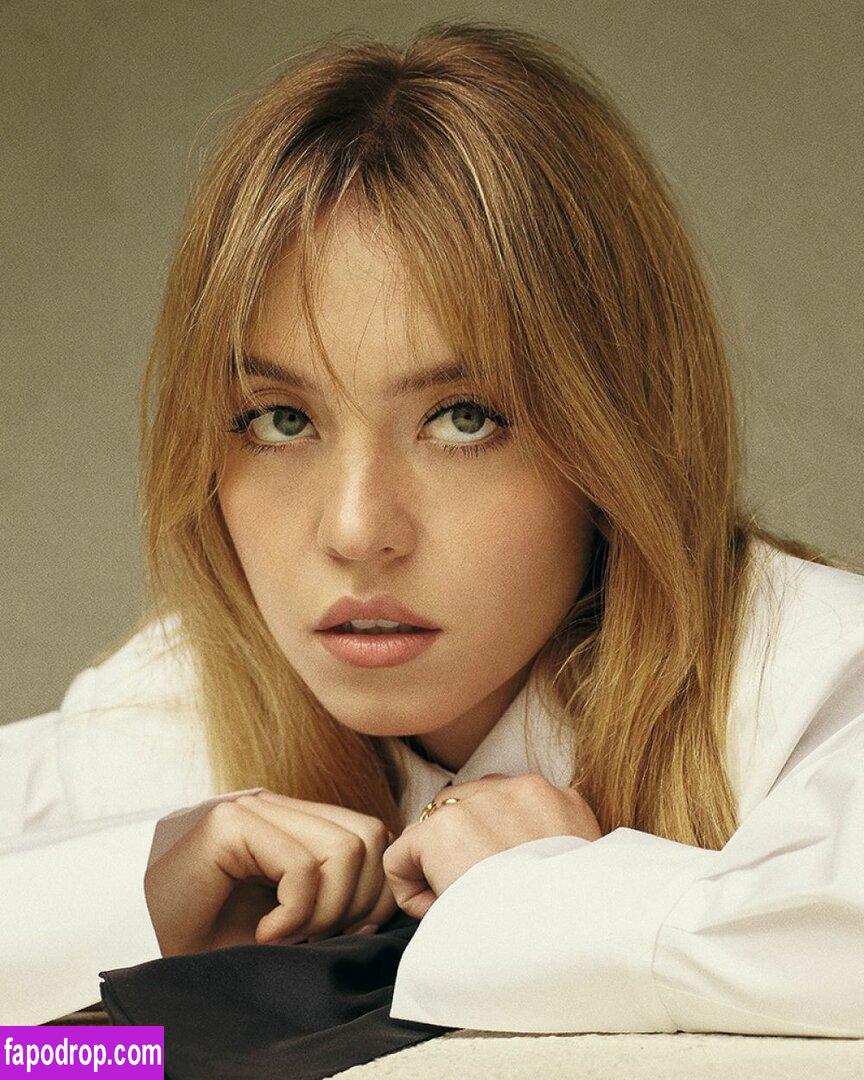 catherine douglass add Sydney Sweeney Leaked Photos photo