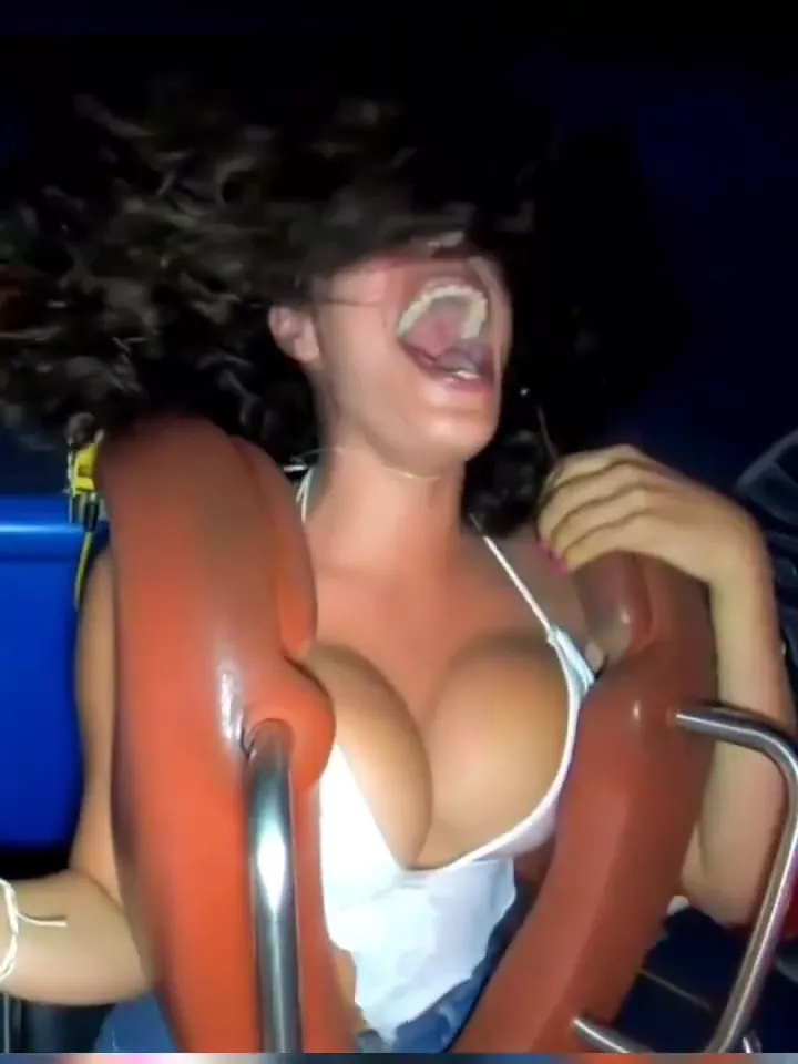 andy kin add Slingshot Ride Tits Out photo