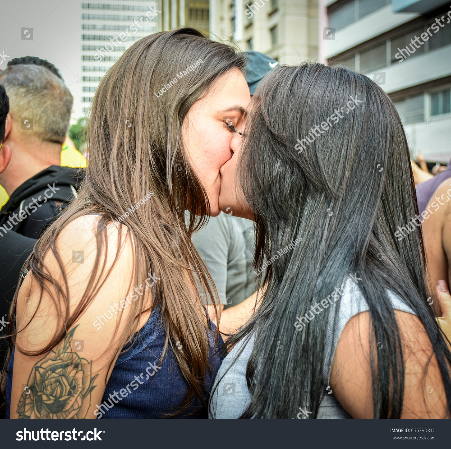 clayton chew add Lesbian Brazilian Kiss photo