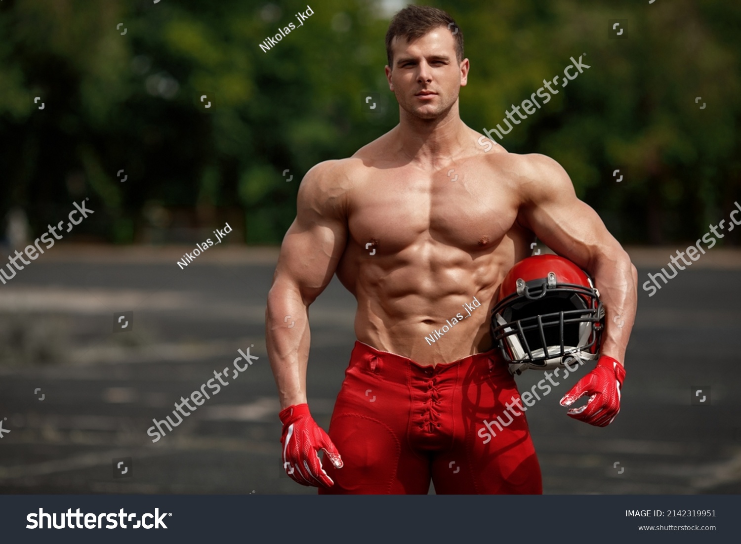 beth nickels add Naked Male Football Player photo