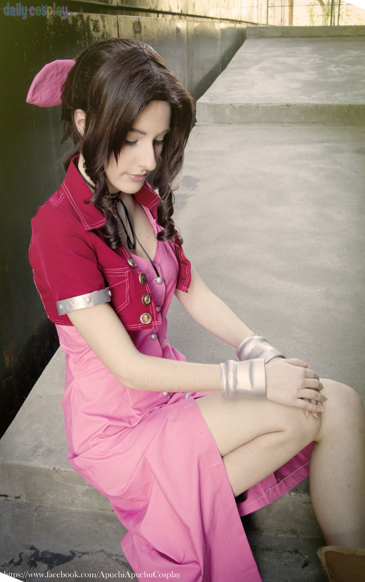 bull johnson add Aerith Gainsborough Cosplay photo