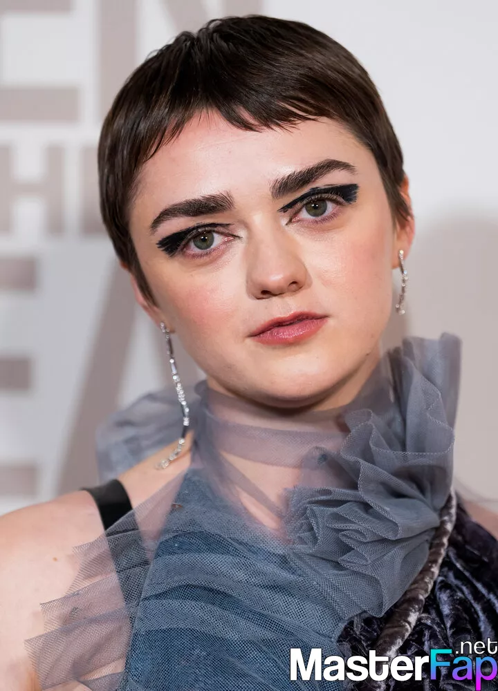 chitra amin add Maisie Williams Leak Nude photo