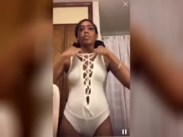 arfa naz add Periscope Nipple Slip photo