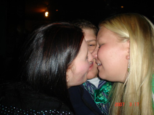 deanna motley add Three Way Kiss photo