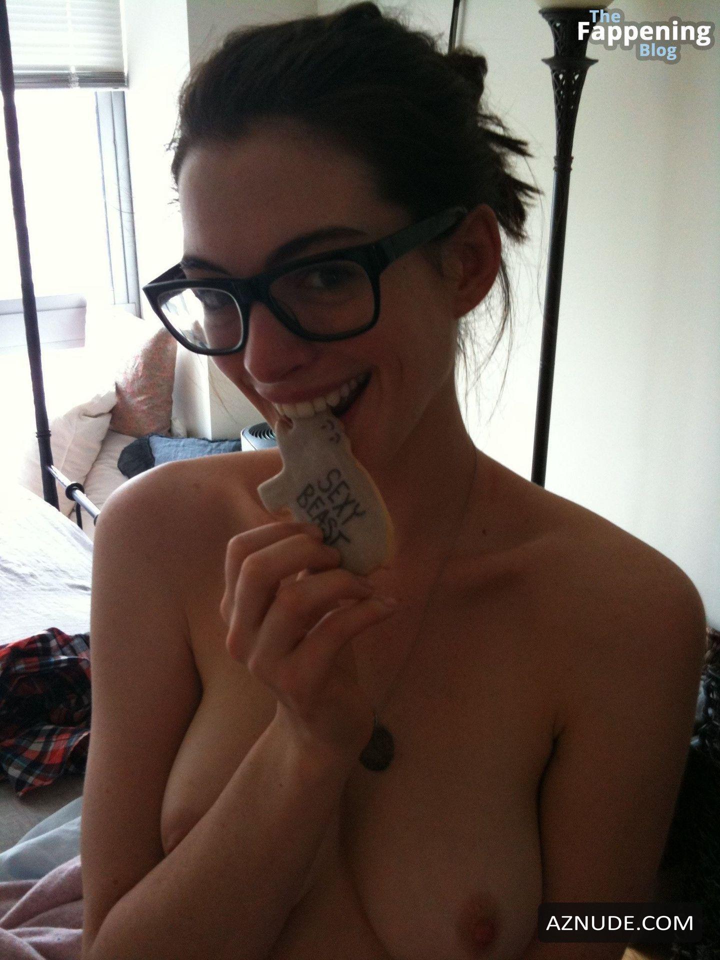 barb oshea add Anne Hathaway Nude Photos photo