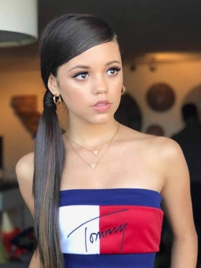 chanaka weerasekara add Jenna Ortega Porm photo