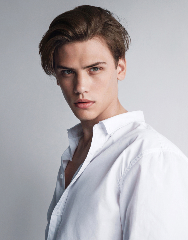 Russian Male Model 6518