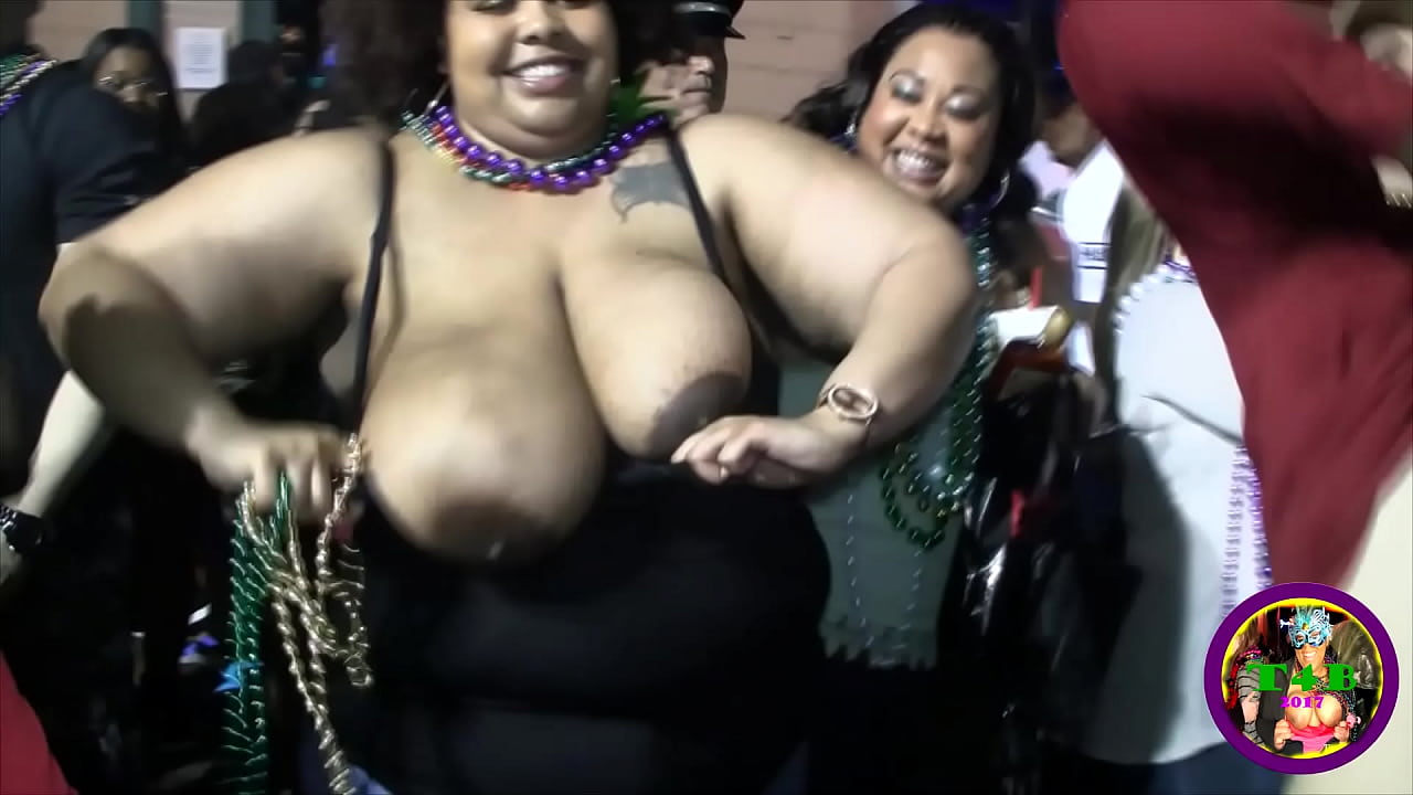 debbie uribe add Flashing Tits Mardi Gras photo