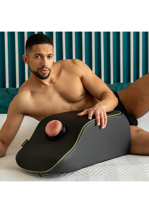 carron bryant add Fleshlight Pillow photo