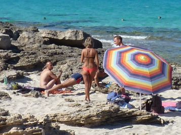 alyssa hoyt add Nude Beach Mallorca photo