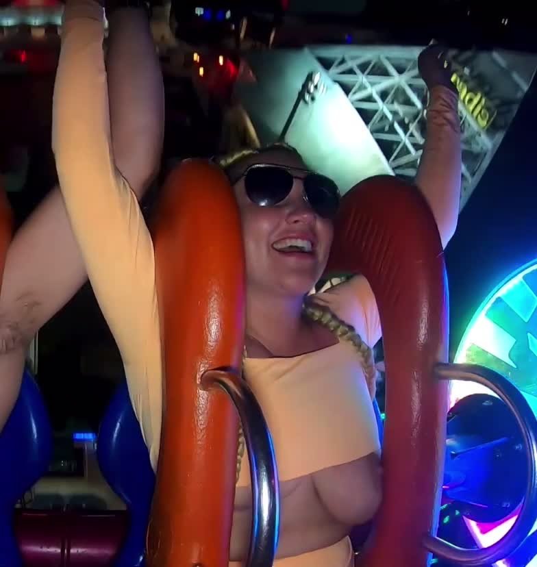 dawn belt add Tits Fall Out On Slingshot Ride photo