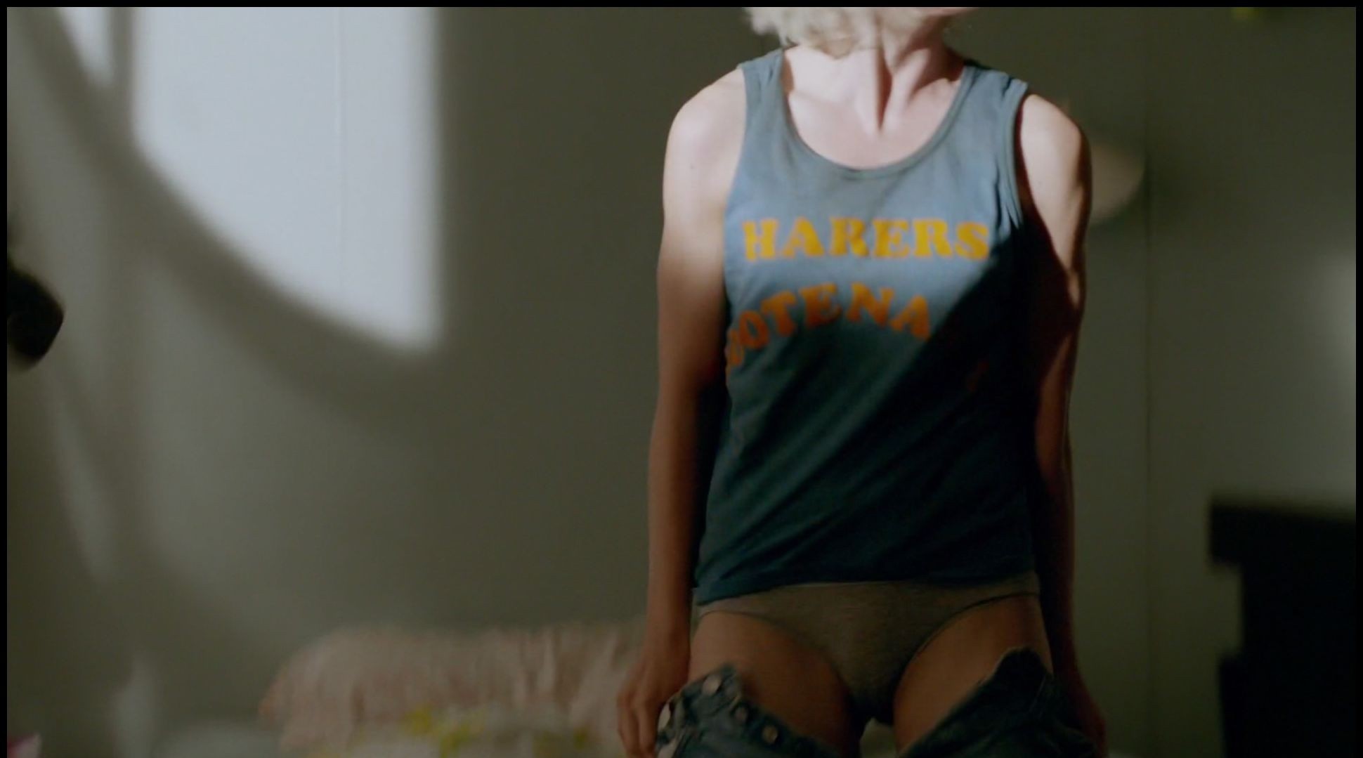 deva krishnan add Mackenzie Davis Sexy photo