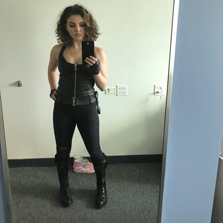 dorene duffy add Camren Bicondova Sexy photo