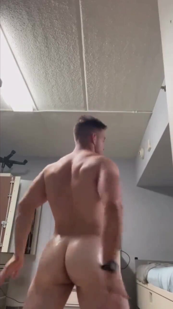 bryan turnpaugh add Big Naked White Butt photo