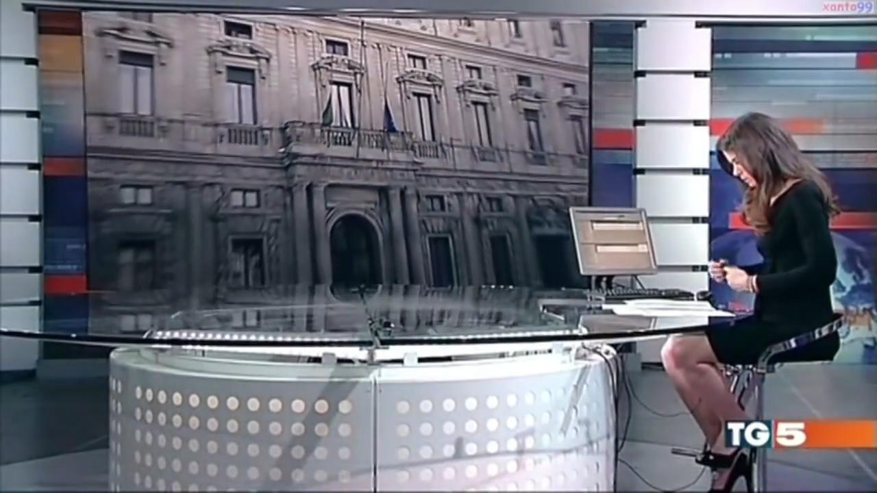 abu eldhab add Anchorwoman Translucent Desk photo