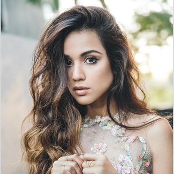 ajayi ayodele add Summer Bishil Nude photo