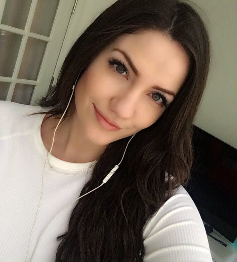 ayse cankaya add Alinity Masterbating photo