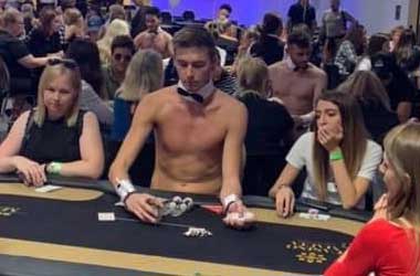 bianca johnston add Topless Casino photo