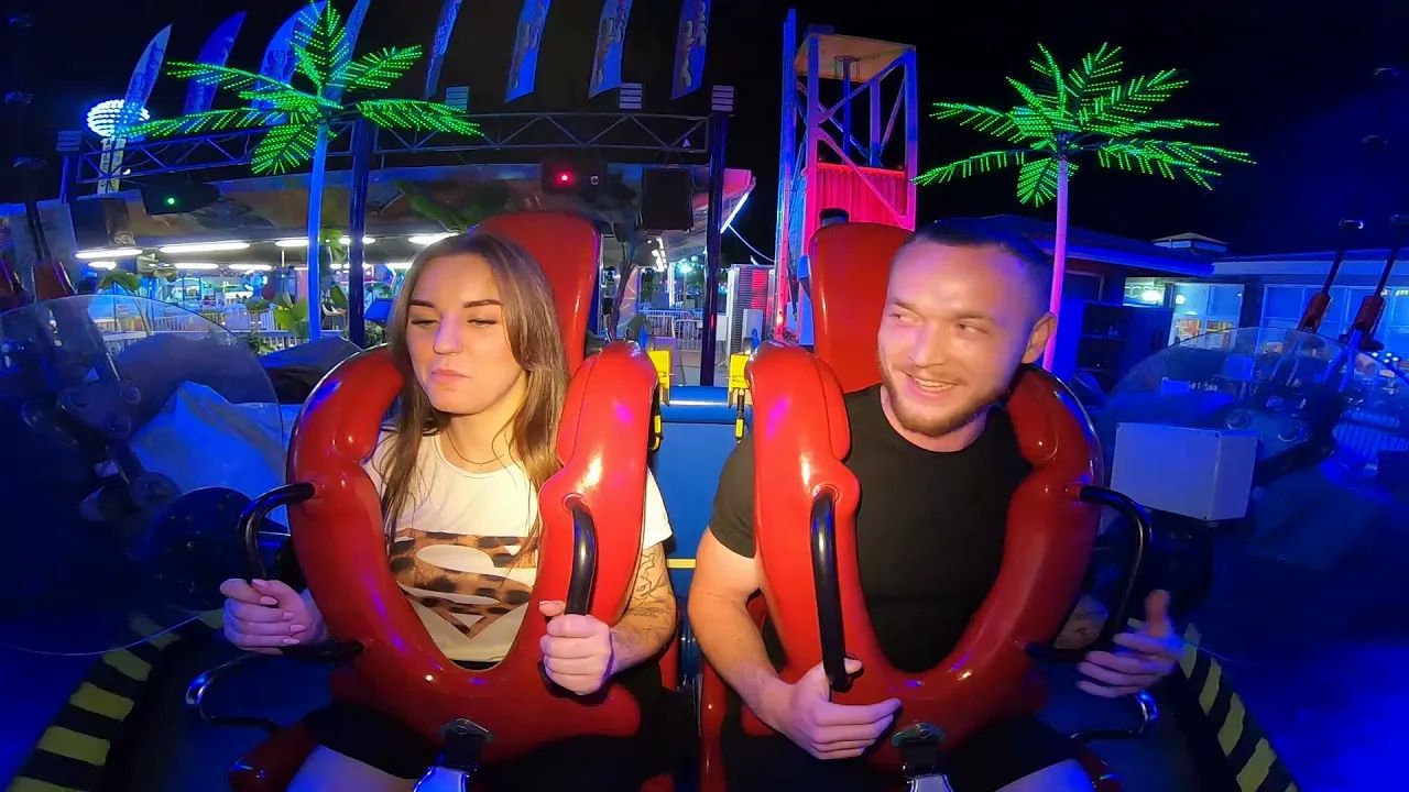 Tits Fall Out On Slingshot Ride 7025