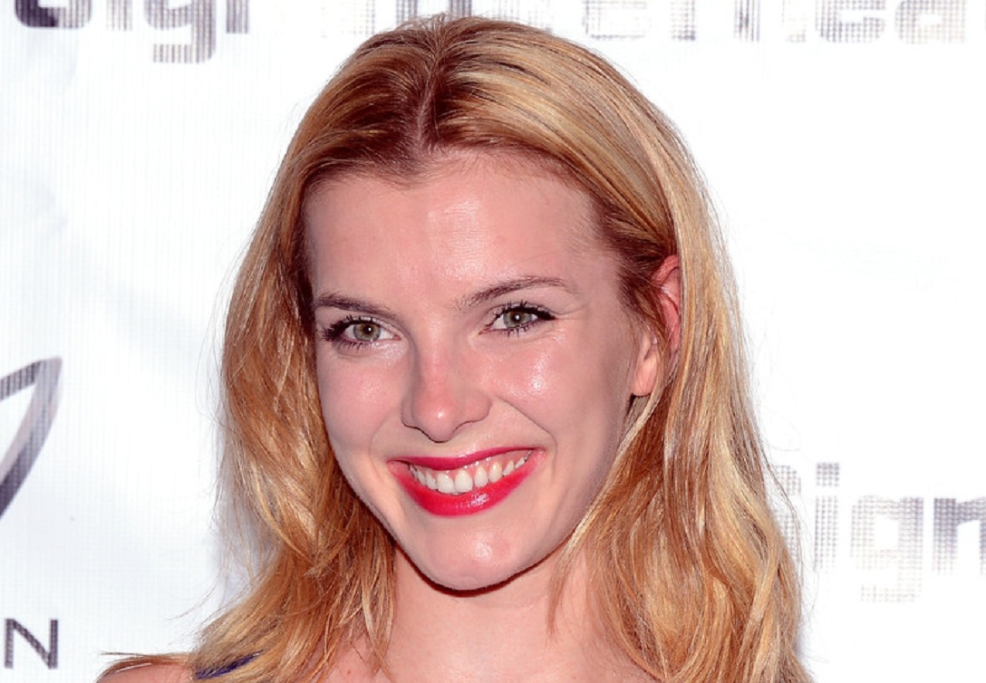 cecelia blanco add Betty Gilpin Bikini photo