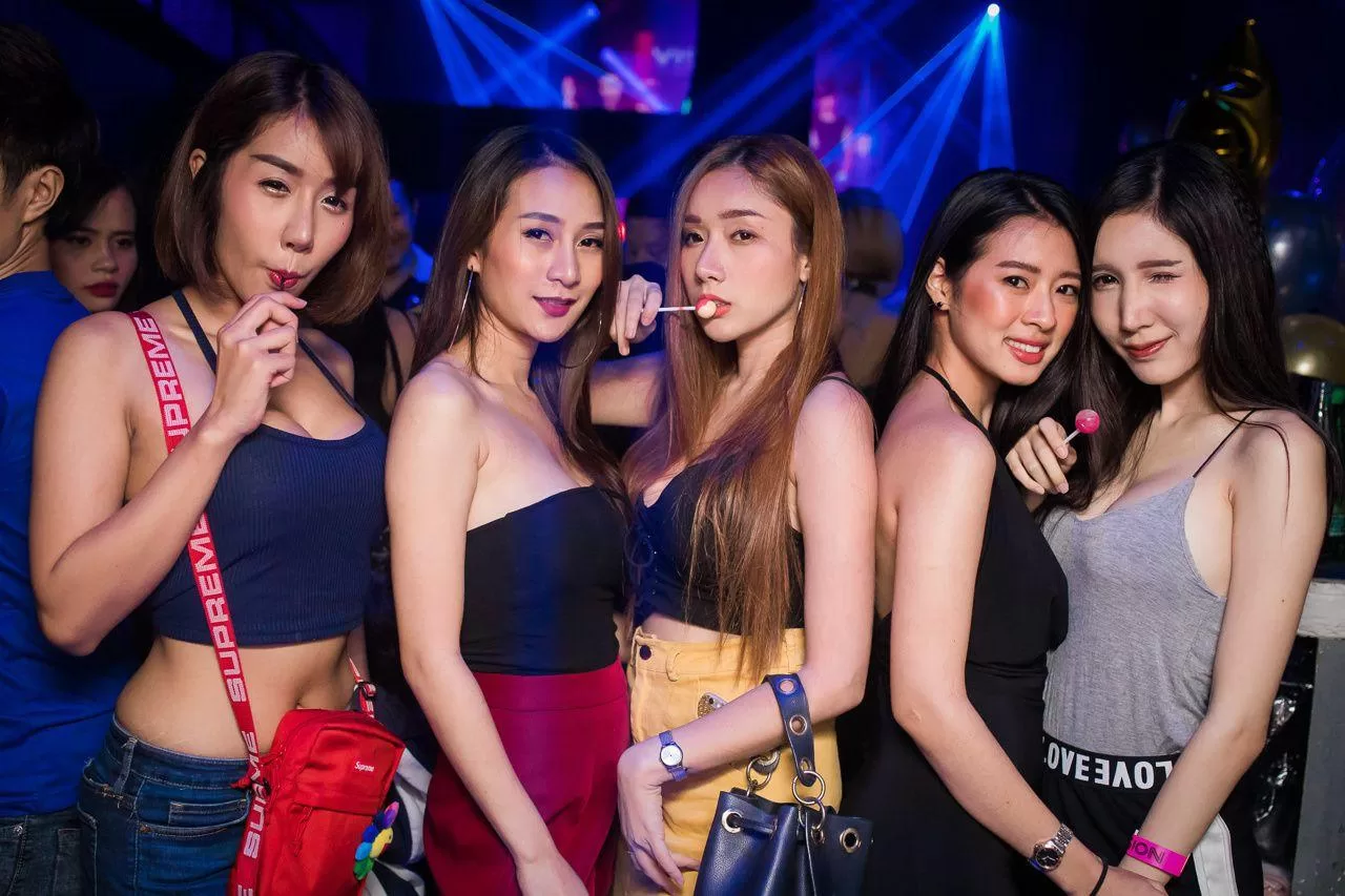 ang wie add Blowjob Bar Thailand photo