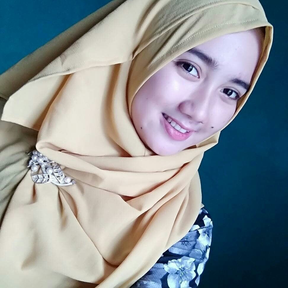 aireen san juan add Bokep Jilbab Cantik photo