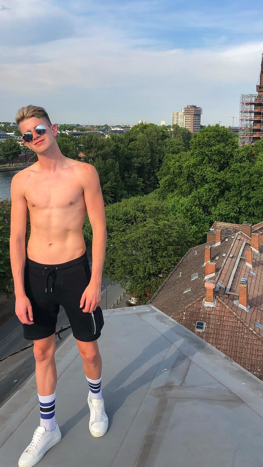 bert cartwright add German Twinks photo