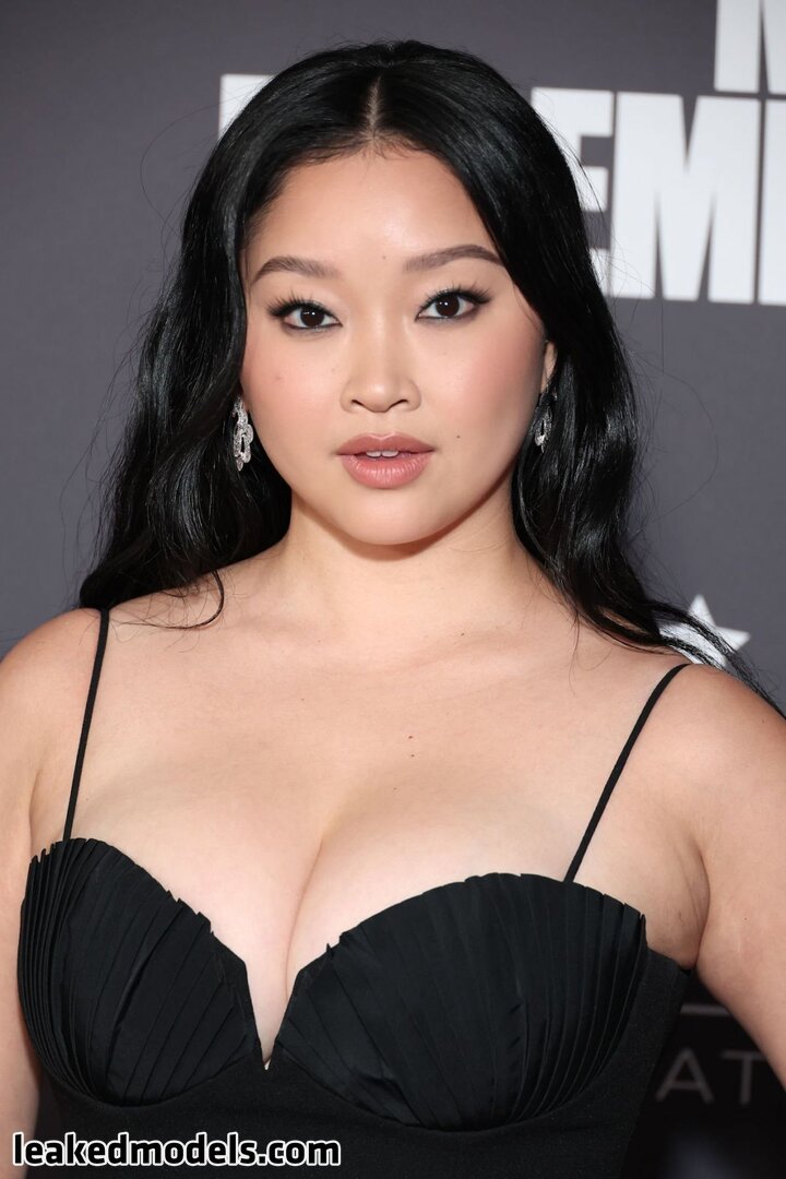 belen dy add Lana Condor Nude photo