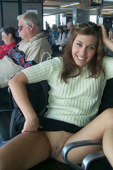 Airport Upskirt 3286