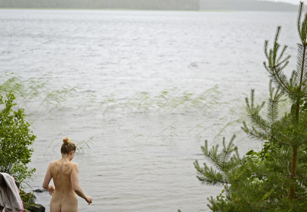 barend le roux add Nude Swiming photo