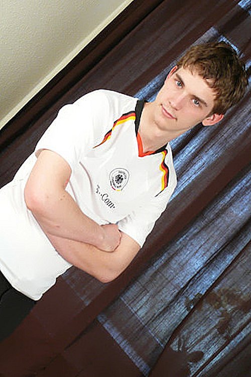 angga syaputra add German Twinks photo