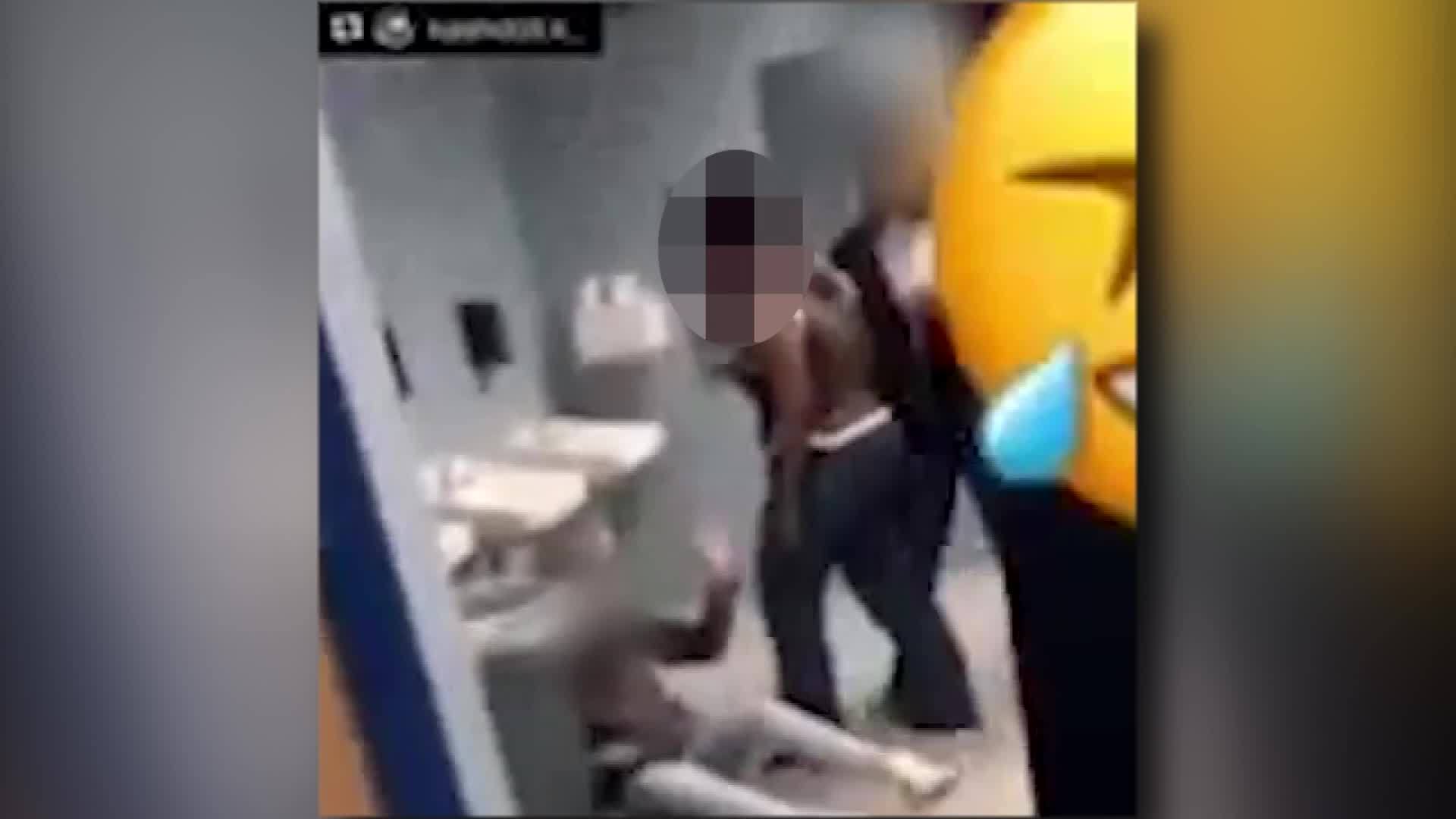 abdul rahman zakaria add Having Sex In School Bathroom photo