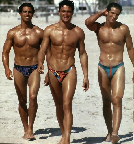 Images Of Men In Speedos 1438