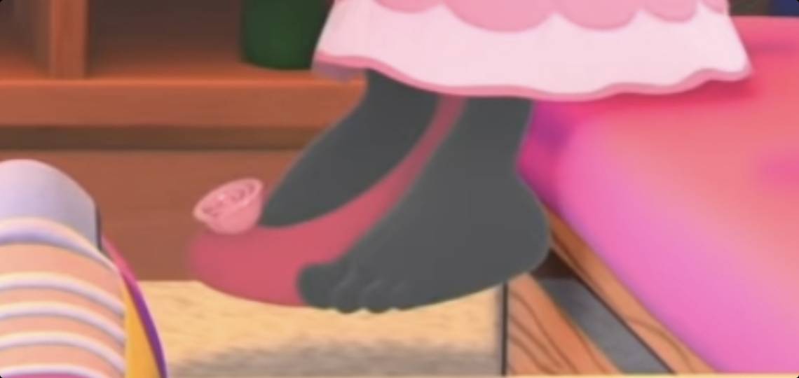 candy spurlock add Minnie Mouse Feet photo