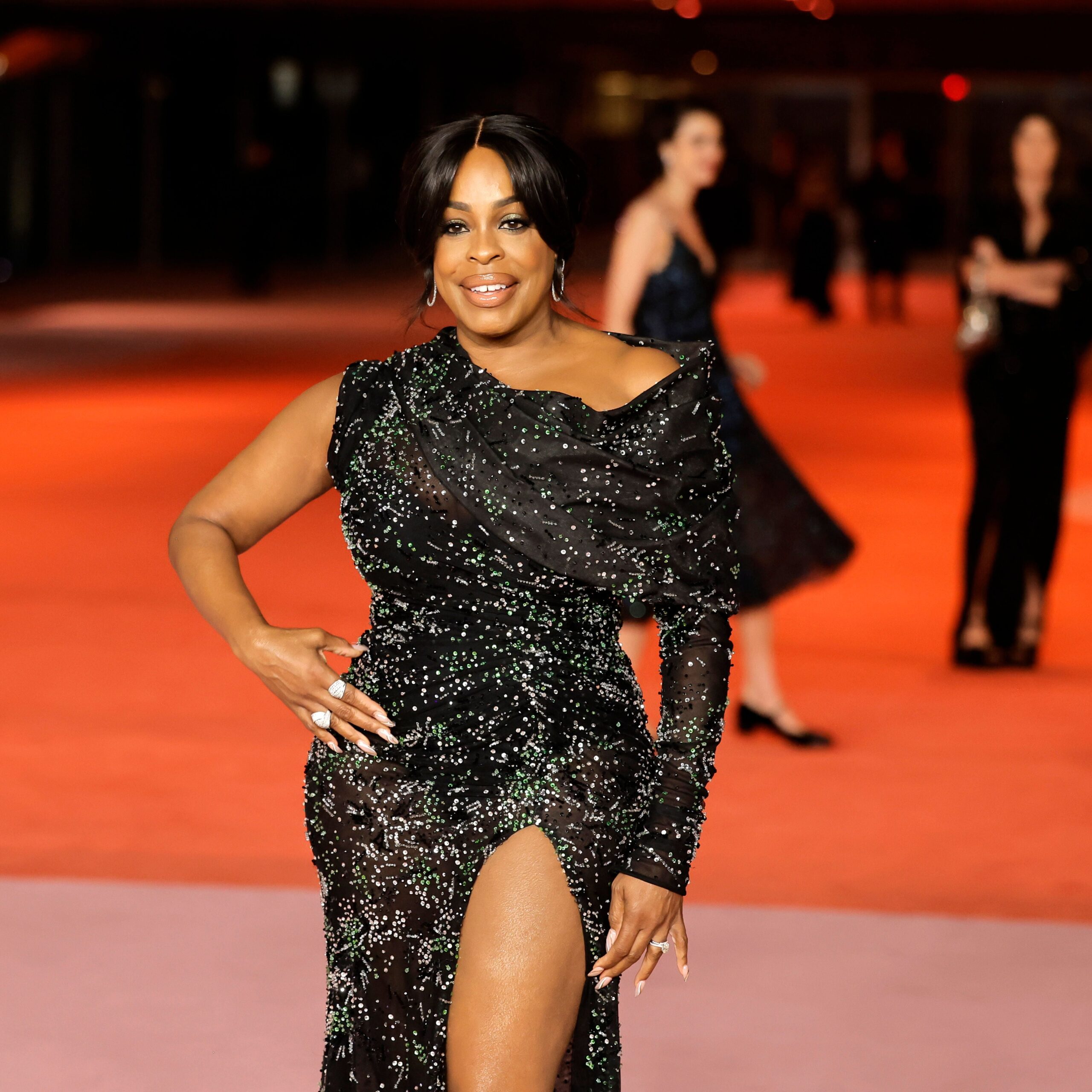 alyssa malabanan add Niecy Nash Hot photo