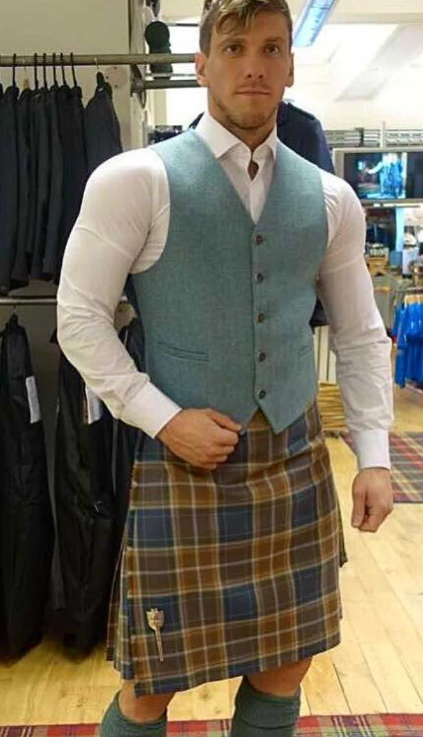 dan starks add Nude Men In Kilts photo