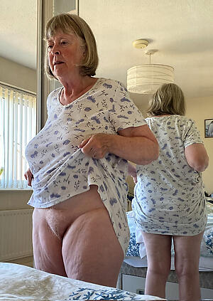 ann ashburn add Old Naked Grannies photo