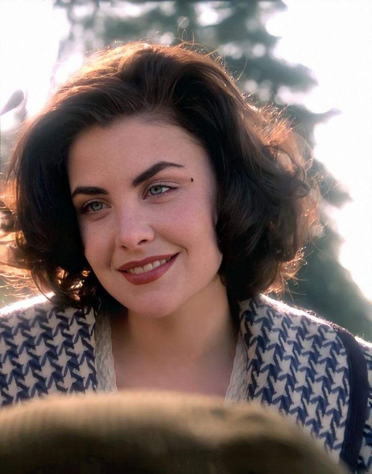 corey schultz add Sherilyn Fenn Height photo