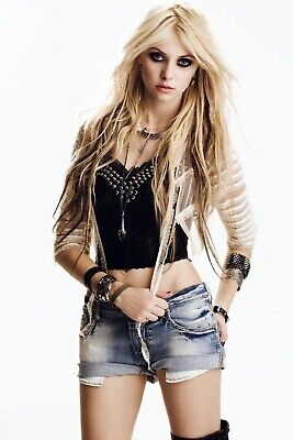 deborah harrop add Taylor Momsen Hot photo