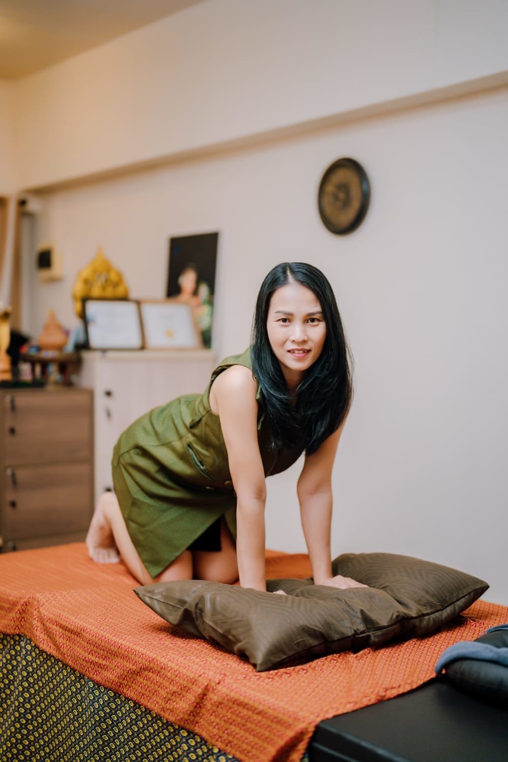 caroline joslin add Thai Testicle Massage photo