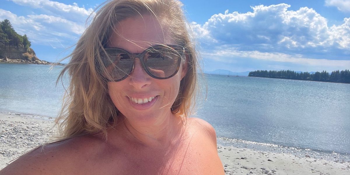 caroline lafond add Wife Naked On The Beach photo